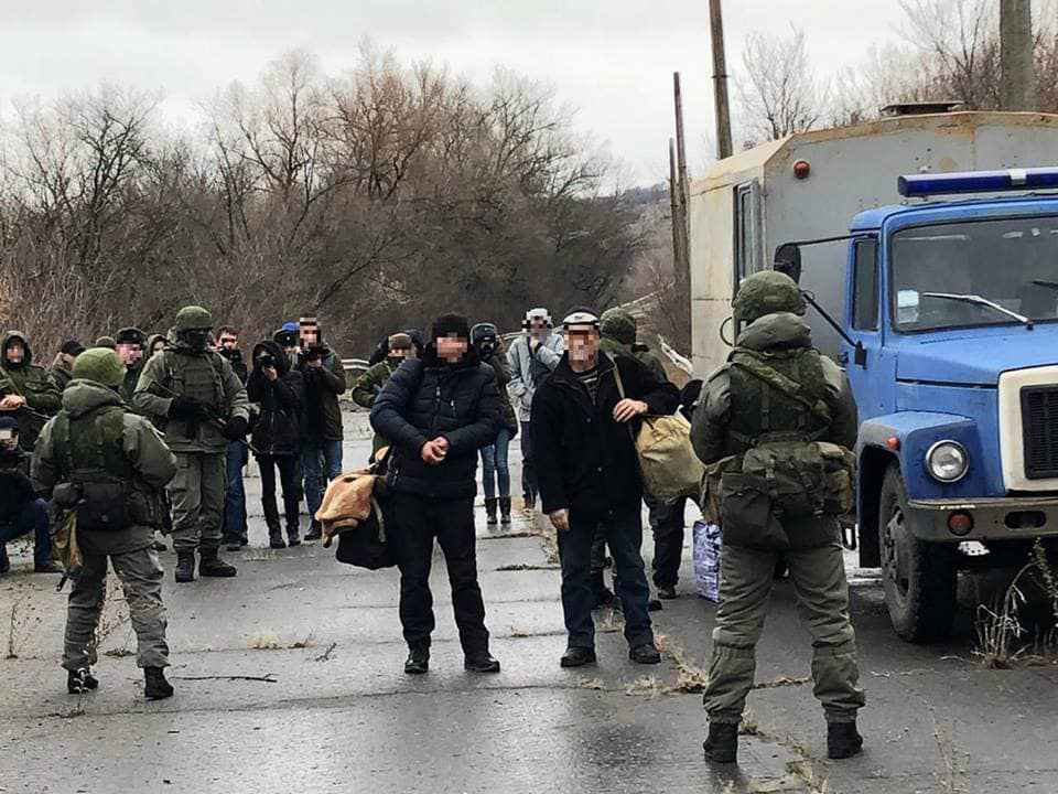 ИНФОРМАЦИЯ О ПРОЦЕССЕ ОСВОБОЖДЕНИЯ И ПЕРЕДАЧИ ЗАКЛЮЧЕННЫХ НВФ «ЛНР» и «ДНР» ОППОЗИЦИОННОМУ НАРОДНОМУ ДЕПУТАТУ УКРАИНЫ