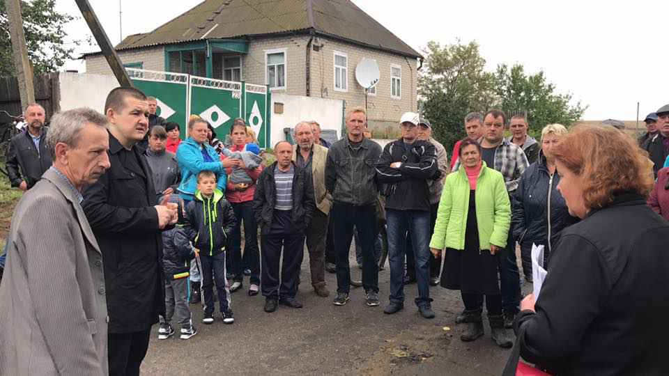 Борьба за свет. С марта 2017 года по сегодня, часть посёлка Луганское Донецкой области остается без электроэнергии 