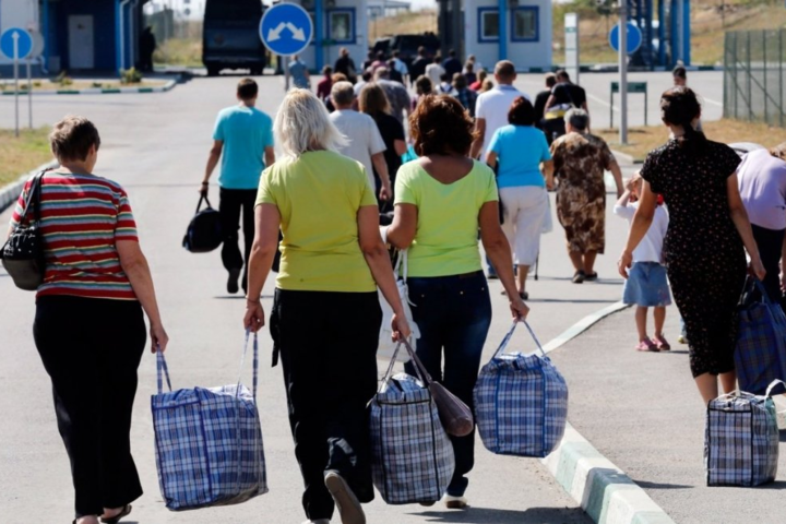 МЕШКАНЦІ ОРДЛО МАСОВО ВИЇЗДЖАЮТЬ З ТИМЧАСОВООКУПОВАНОЇ ТЕРИТОРІЇ