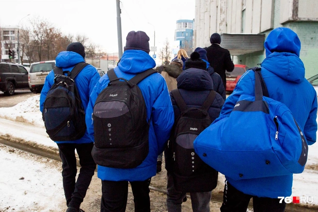 ПОДРОСТКИ ПОКИДАЮТ ОККУПИРОВАННЫЕ ТЕРРИТОРИИ: ОТСУТСТВИЕ МОТИВАЦИИ РАБОТАТЬ НА ПРОИЗВОДСТВАХ