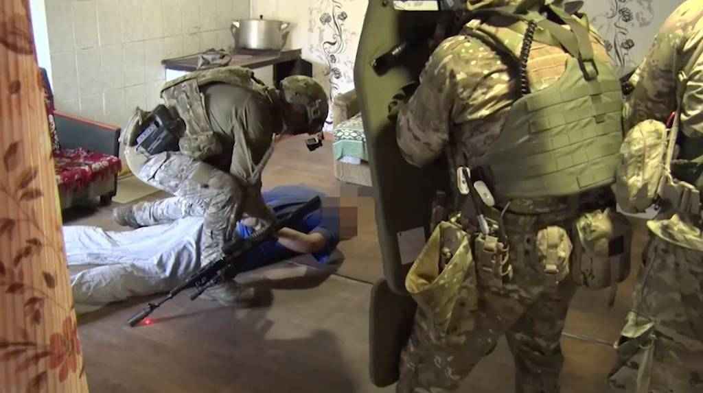 З ПОЧАТКУ СЕРПНЯ НА ОКУПОВАНИХ ТЕРИТОРІЯХ ПІВДНЯ ТА ДОНБАСУ ЗАГАРБНИКИ ЗАТРИМАЛИ 83 УКРАЇНЦІВ