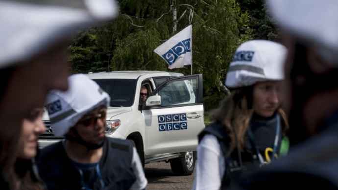  ГОРЛОВКЕ НВФ «ДНР» ВЗЯЛИ В ПЛЕН СОТРУДНИКОВ СММ ОБСЕ