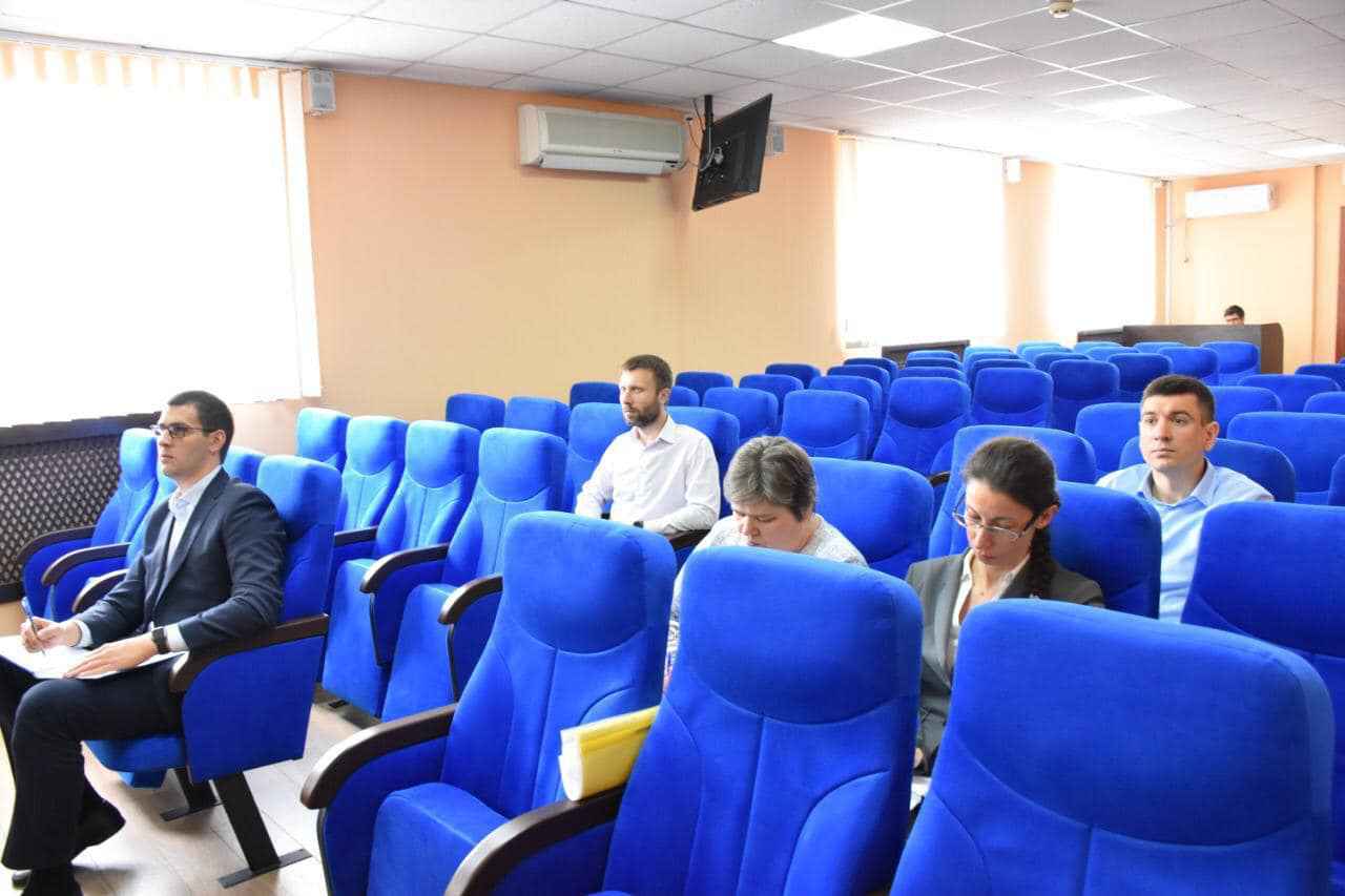 РАБОЧЕЕ СОВЕЩЕНИЕ ДИРЕКТОРА ВОСТОЧНОЙ ПРАВОЗАЩИТНОЙ ГРУППЫ И ПРОКУРОРА ДОНЕЦКОЙ ОБЛАСТИ  